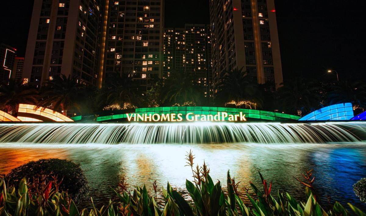 image-tien-do-vinhomes-grand-park-quan-9-cap-nhat-moi-nhat-2024-00